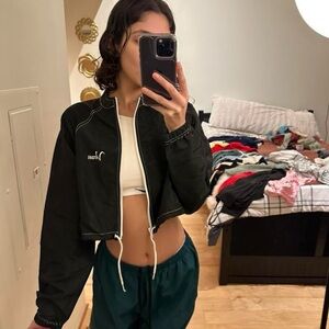 VENUS Black Cropped Bomber Jacket